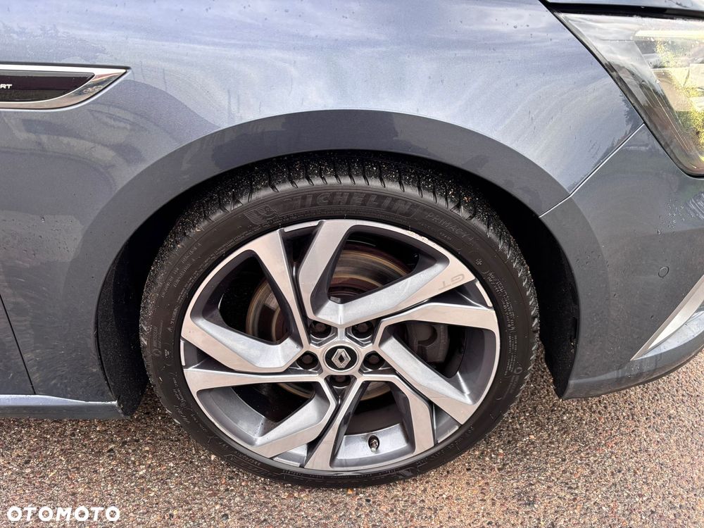 Renault Megane ENERGY TCe 205 EDC GT - 11