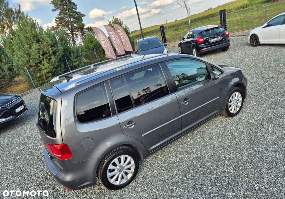Volkswagen Touran - 34