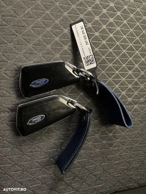 Ford Tourneo Connect 2.0L EcoBlue LWB Titanium - 32