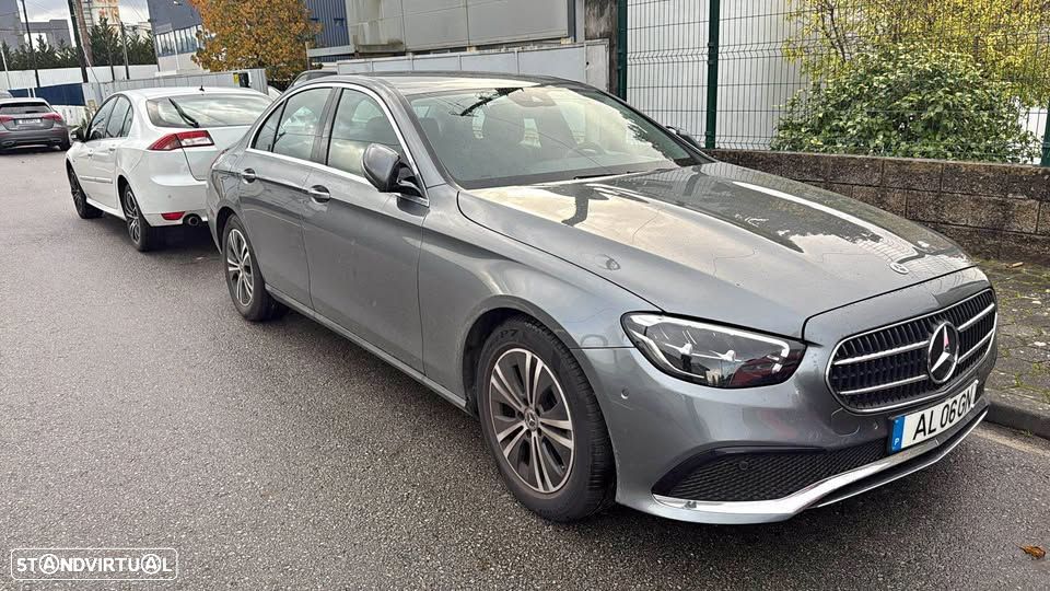 Mercedes-Benz E 220 - 1