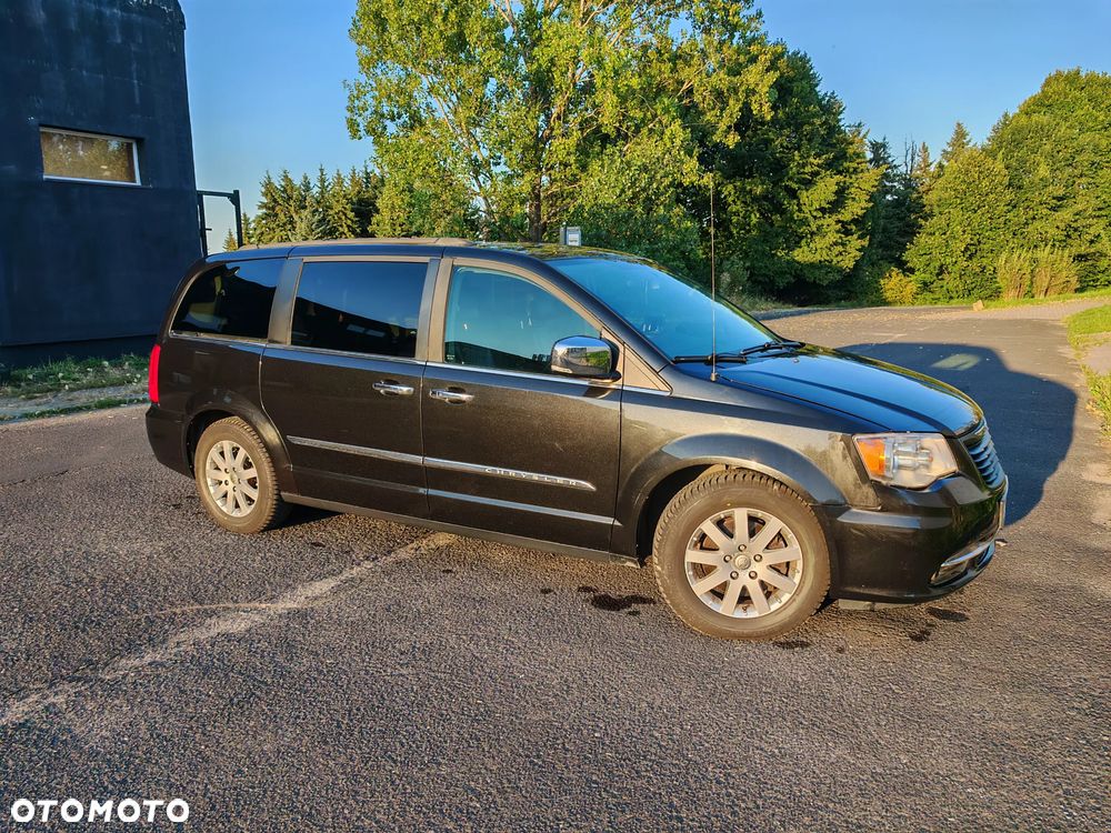 Chrysler Town & Country 3.6 Touring - 1