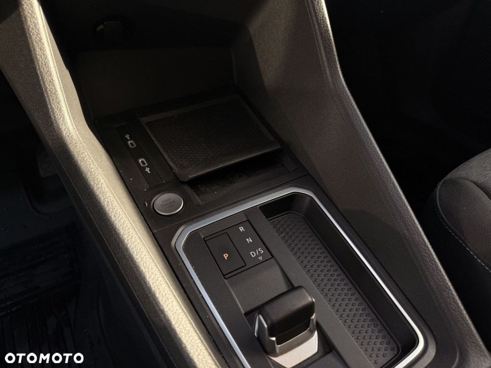 Ford Transit Connect - 22