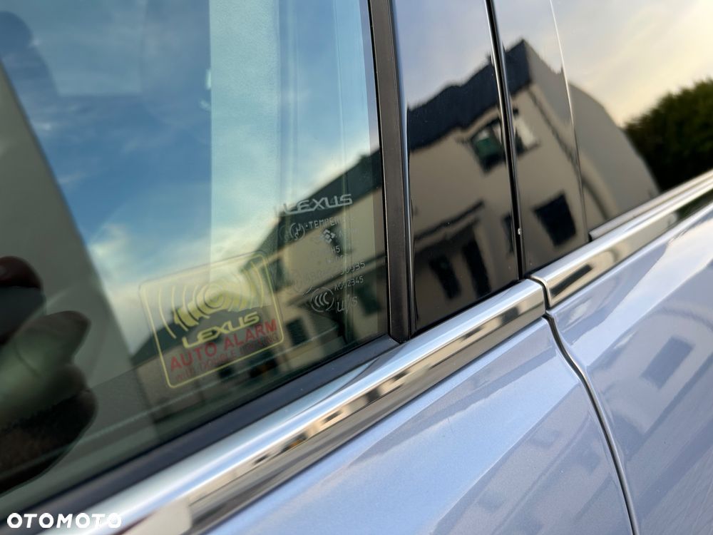 Lexus GS 450h - 17