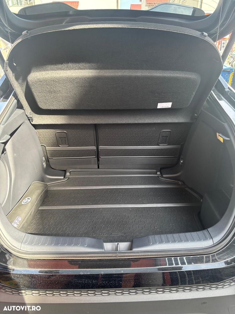 Toyota C-HR 2.0 Hybrid AWD GR SPORT Premiere - 13