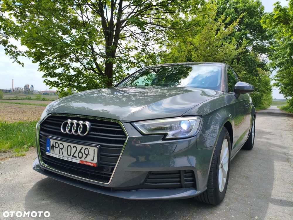Audi A3 Sportback 35 TFSI S tronic - 3