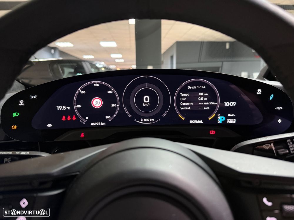 Porsche Taycan Sport Turismo GTS - 32