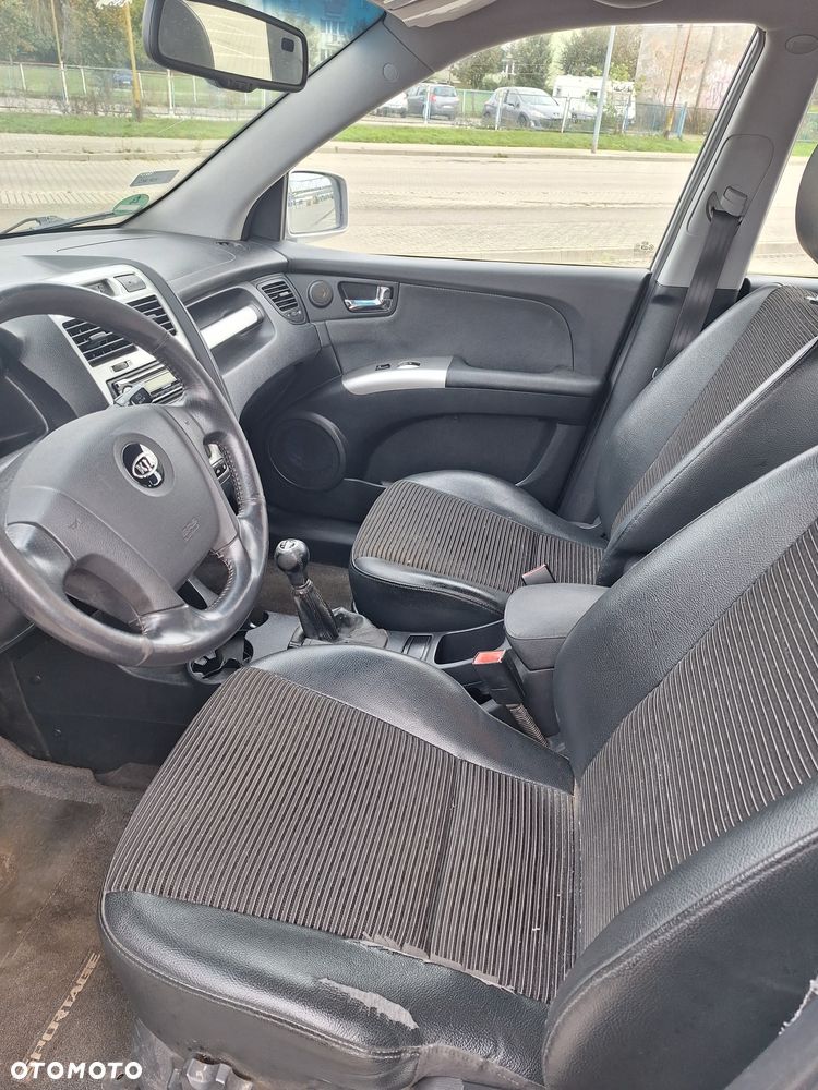 Kia Sportage 2.0 Expedition - 10