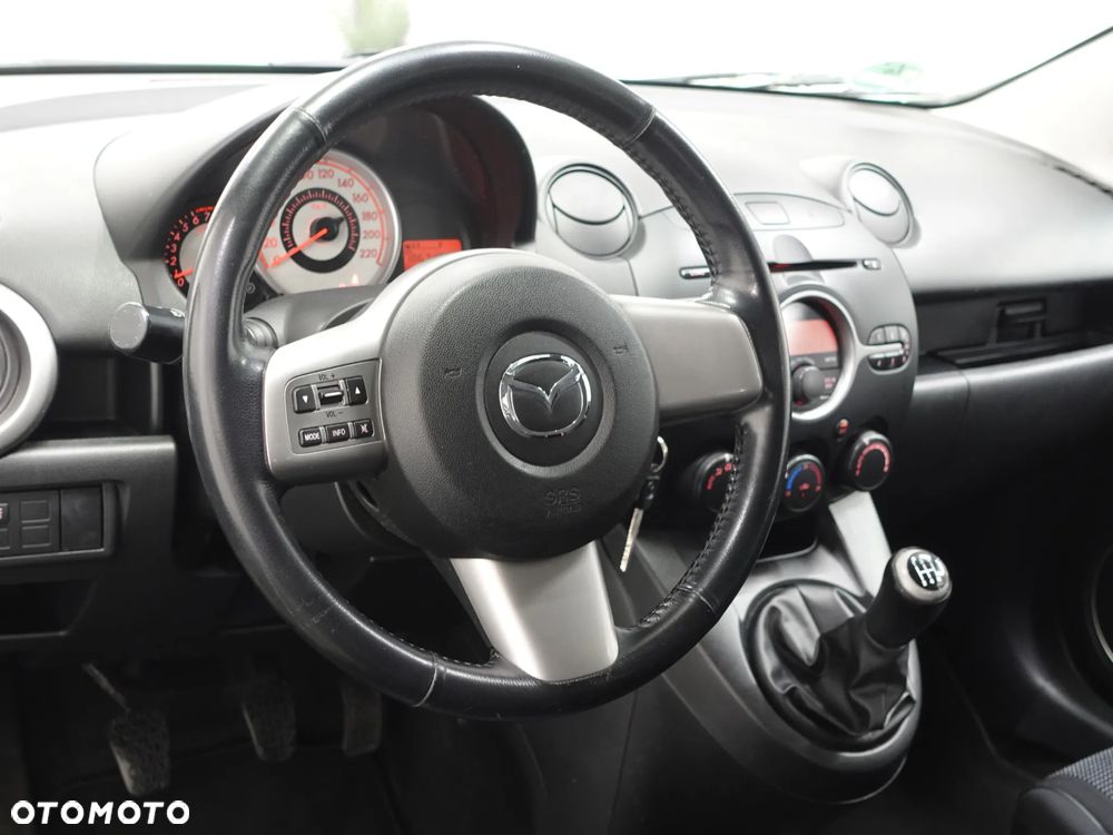 Mazda 2 - 20