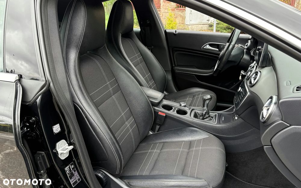 Mercedes-Benz CLA 180 Edition 1 - 20