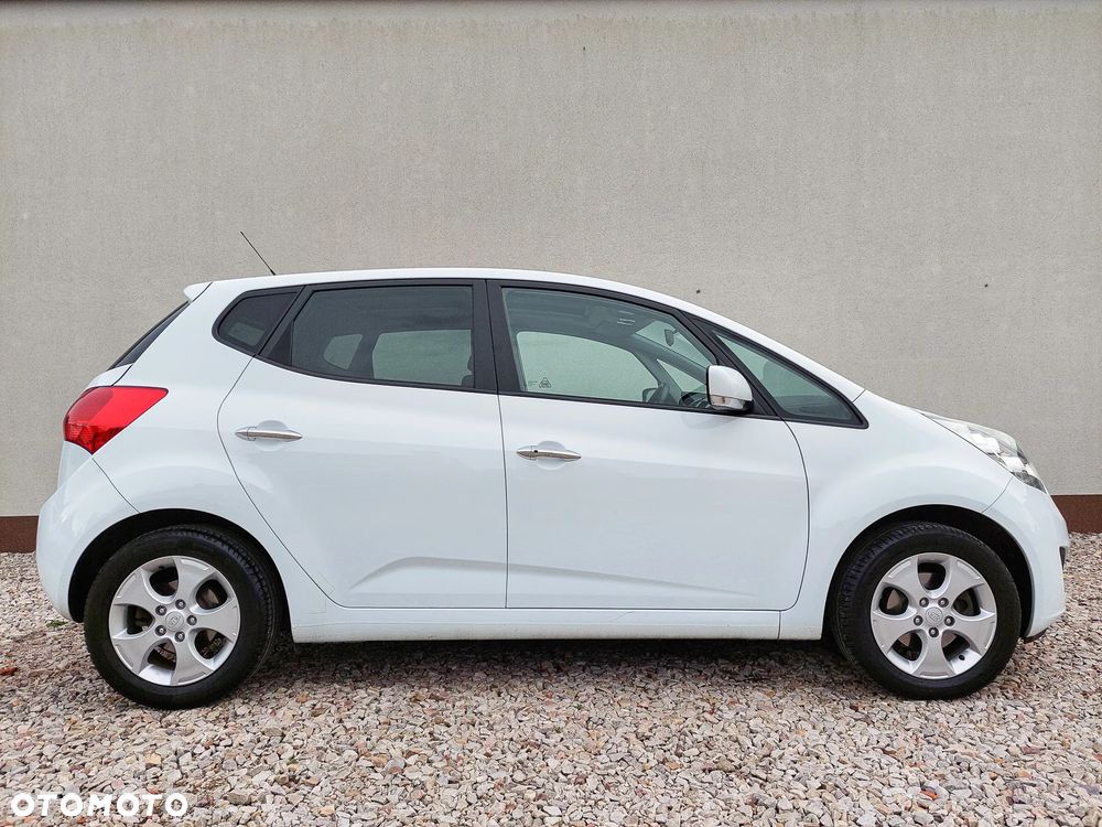 Kia Venga 1.6 CVVT Titanium Collection - 13