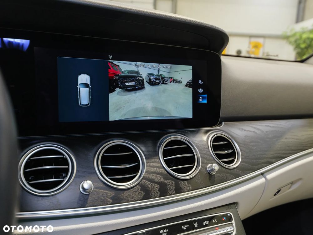 Mercedes-Benz Klasa E 300 de Avantgarde - 27