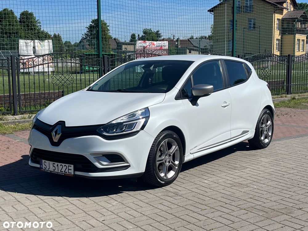 Renault Clio - 1