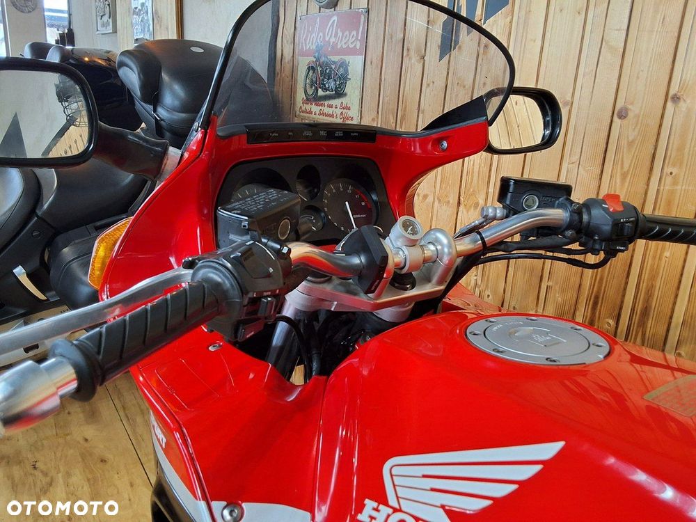 Honda CBR - 11