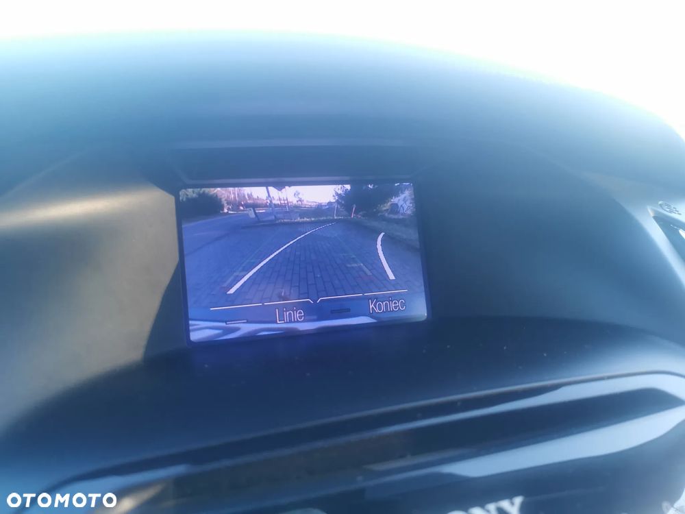 Ford Focus 1.6 EcoBoost Titanium - 22