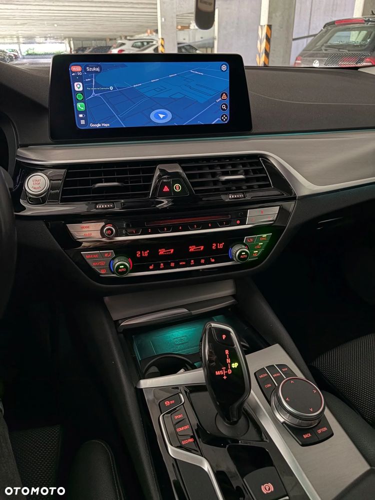 BMW Seria 5 520d xDrive mHEV - 13