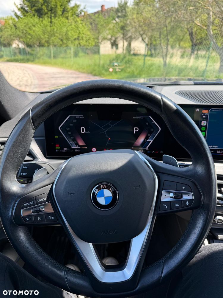 BMW Seria 3 320d Sport Line Shadow - 15
