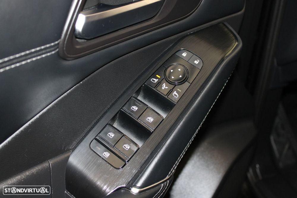 Nissan Qashqai 1.3 DIG-T N-Connecta - 24