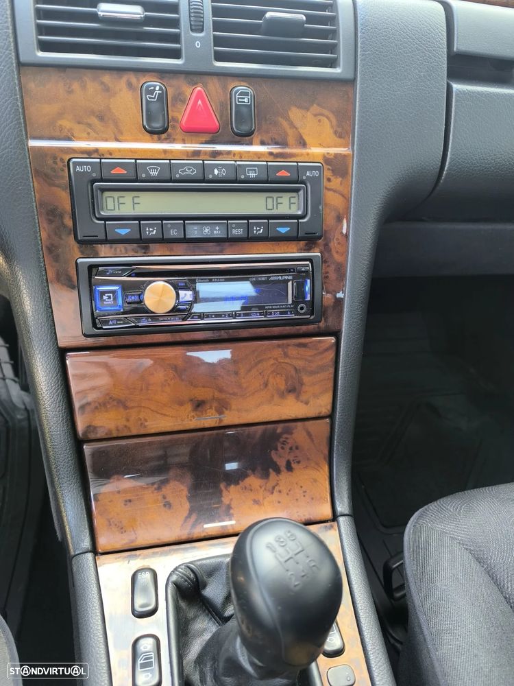 Mercedes-Benz E 220 CDI Elegance - 8