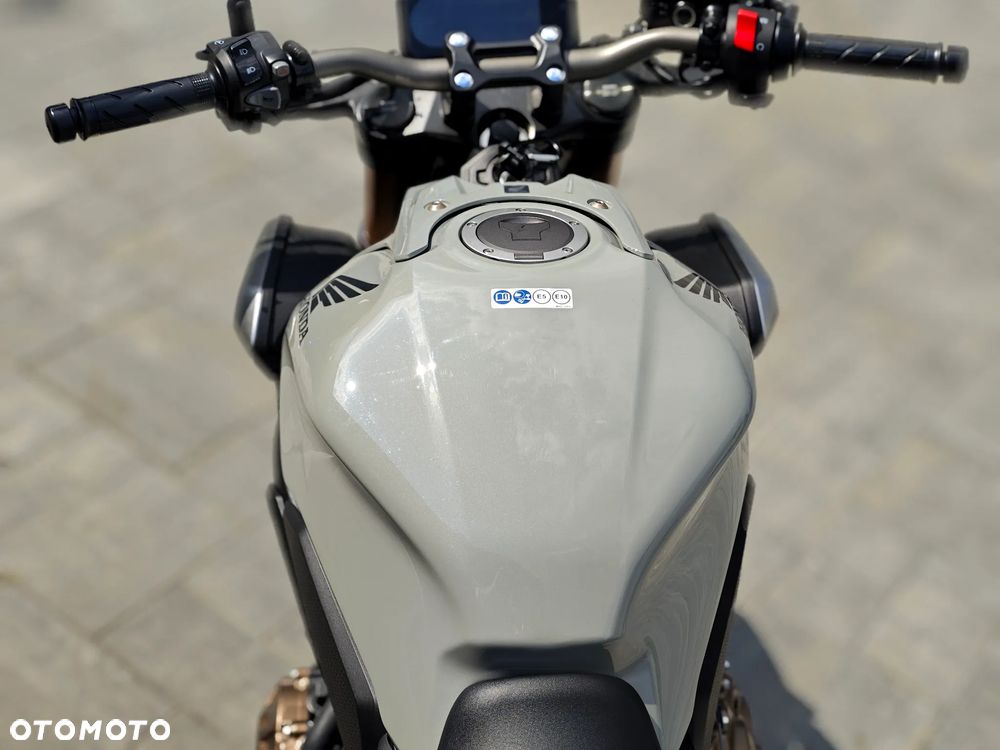 Honda CB - 37