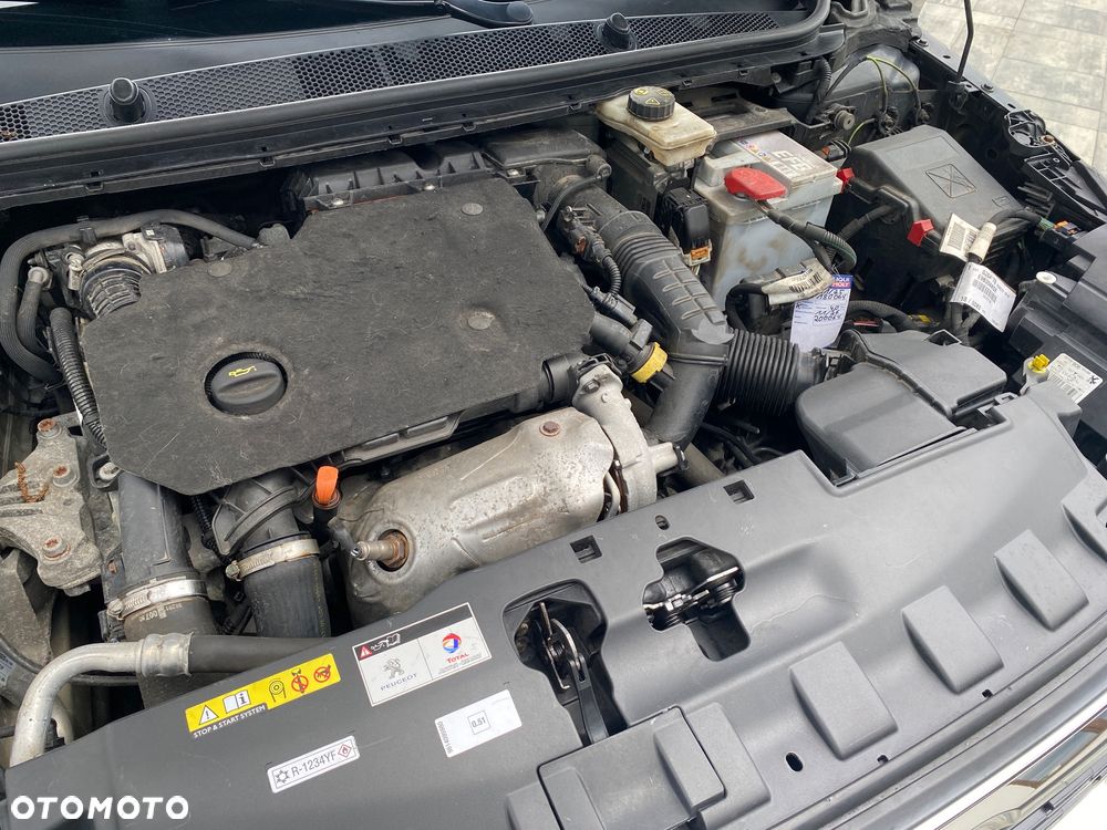 Peugeot 308 1.5 BlueHDi Allure Pack S&S - 31