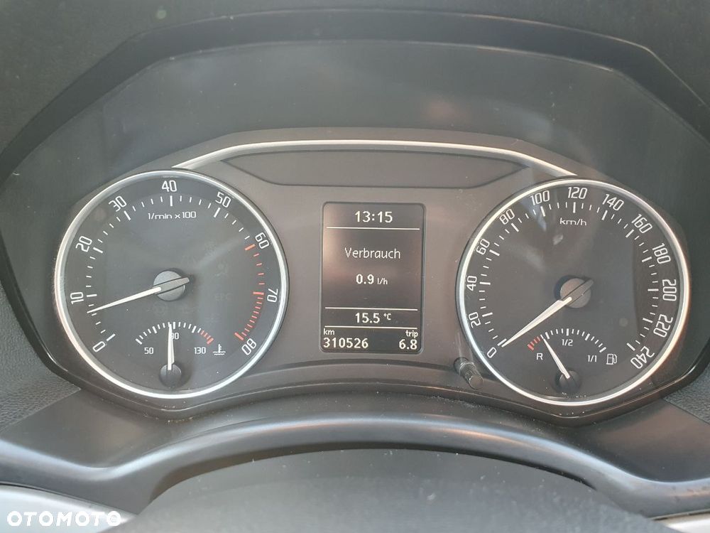 Skoda Octavia 1.6 Combi - 6