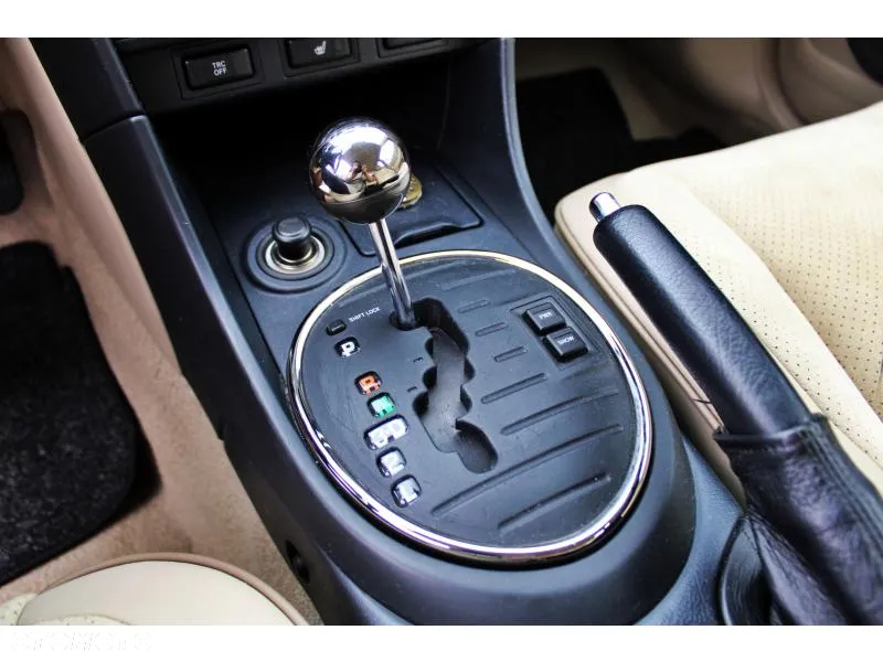 Lexus IS 200 Prestige - 17