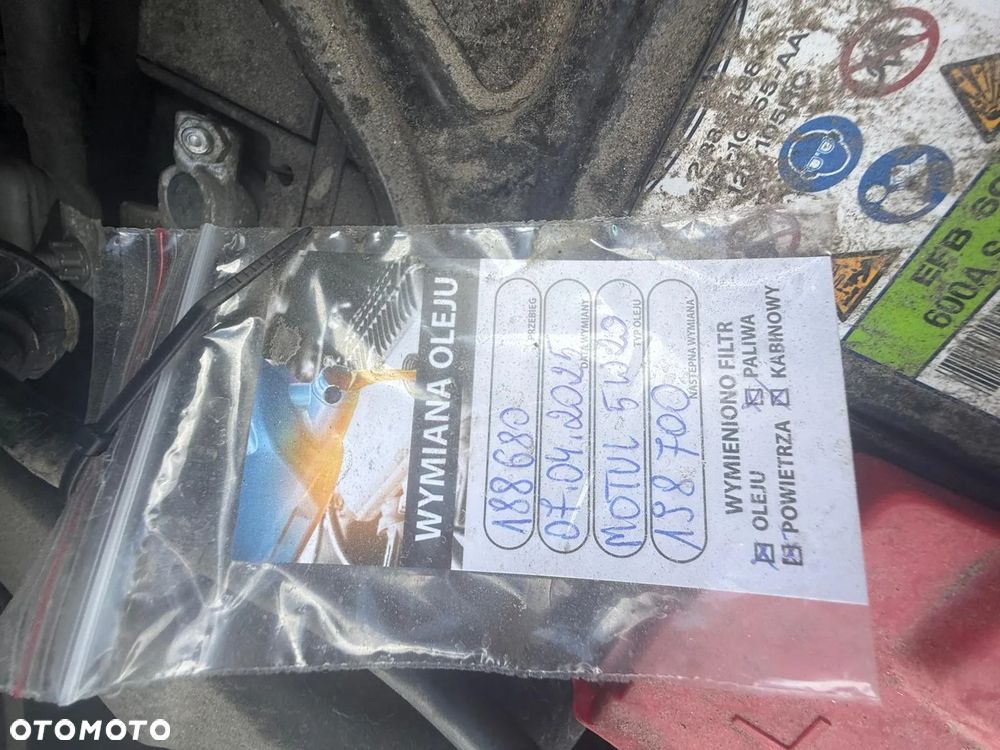 Ford Puma 1.0 EcoBoost Hybrid VIVID RUBY EDITION - 10