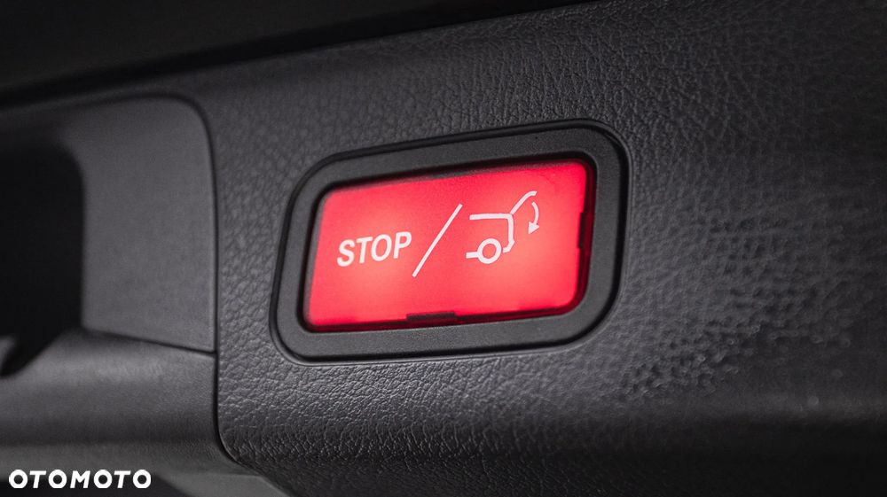 Mercedes-Benz GLB 200 Style 7G-DCT - 31
