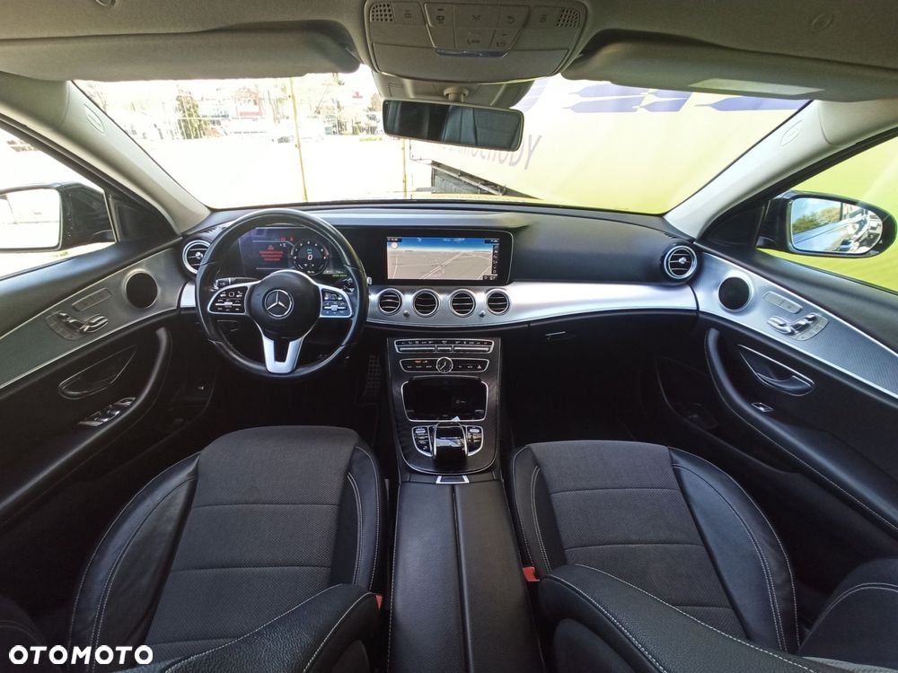 Mercedes-Benz Klasa E - 12