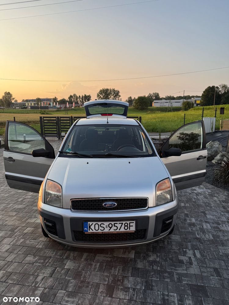 Ford Fusion 1.4 Ambiente - 21
