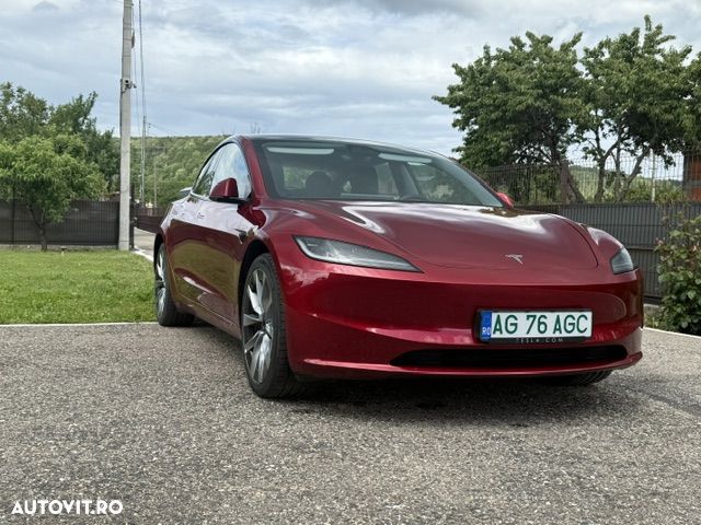 Tesla Model 3 - 5
