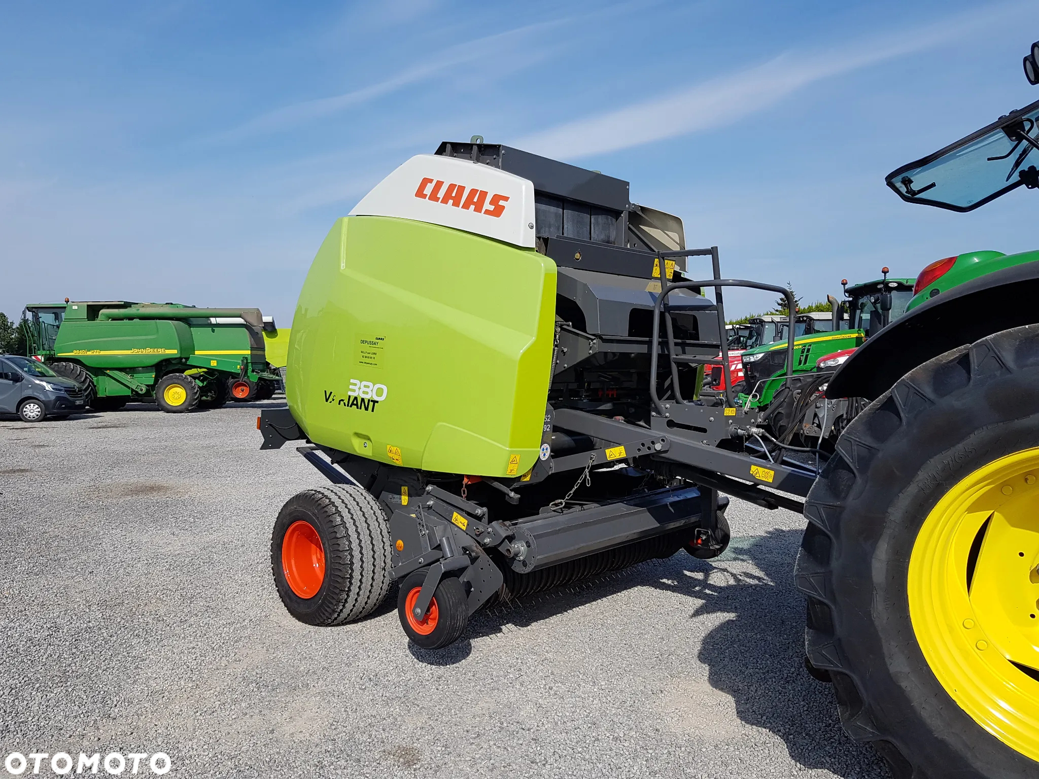 Claas VARIANT 380 - 27