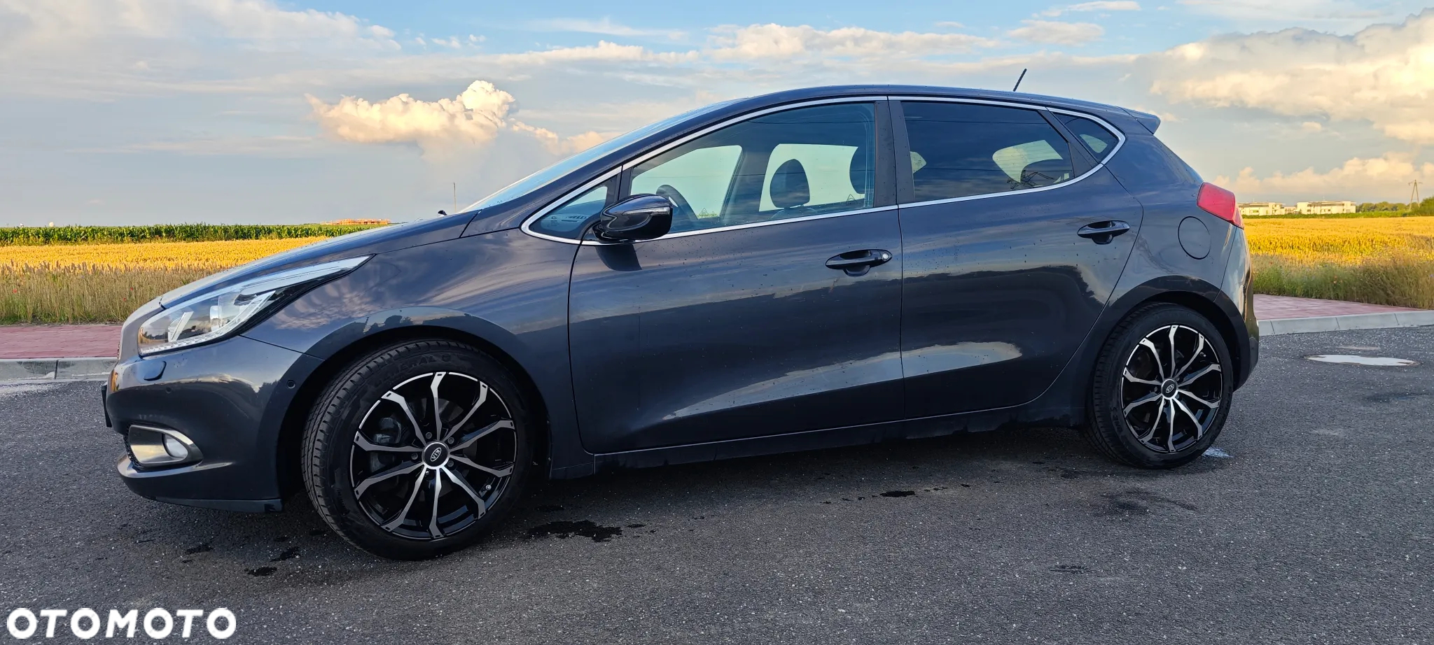 Kia Ceed - 4