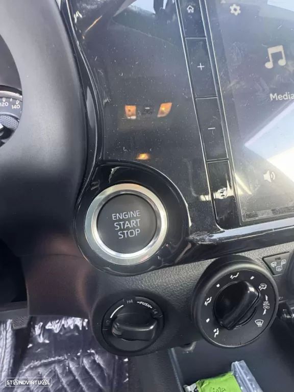 Toyota Hilux 4x4 Cabine Dupla Duty - 15