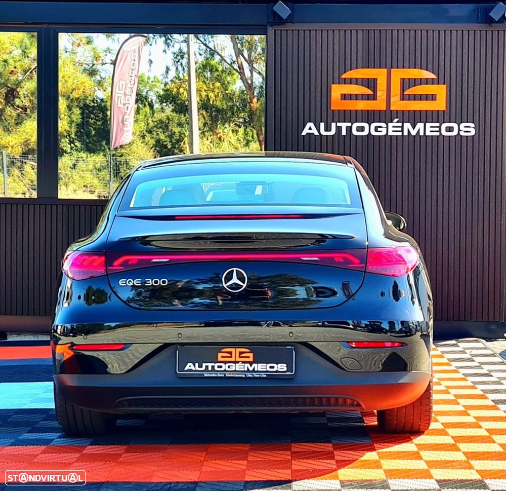 Mercedes-Benz EQE - 4