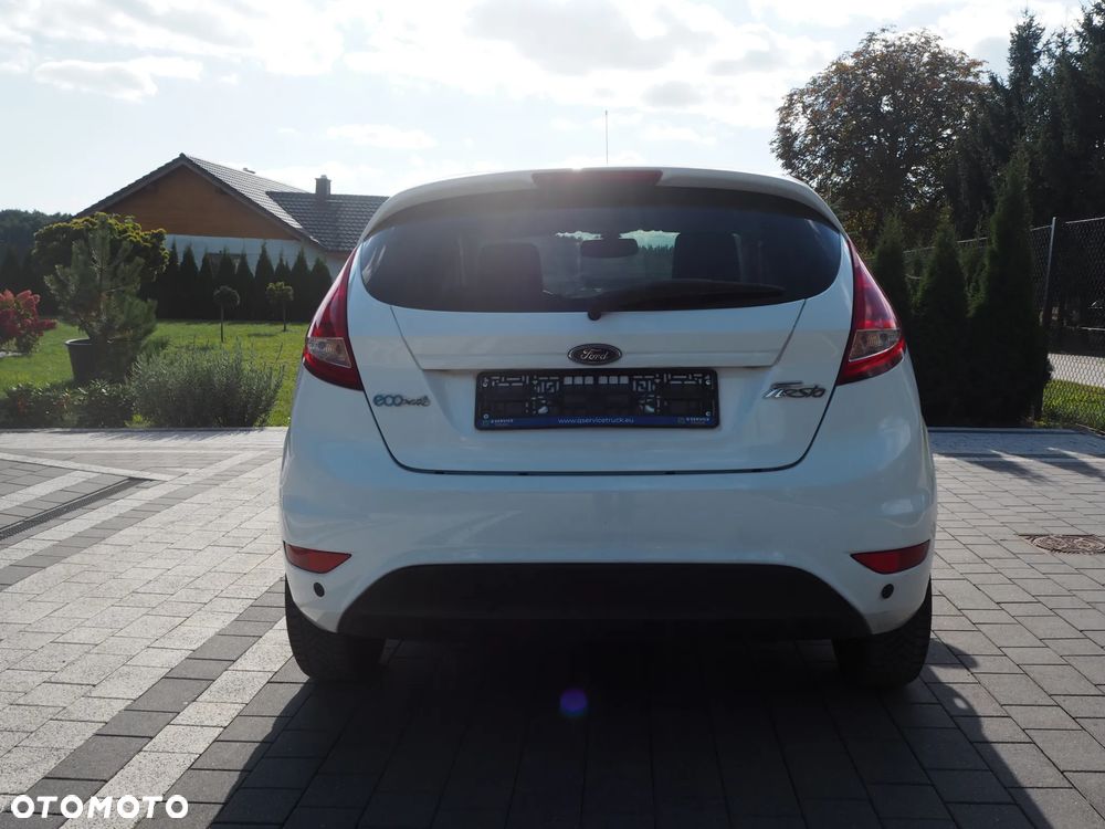 Ford Fiesta - 8
