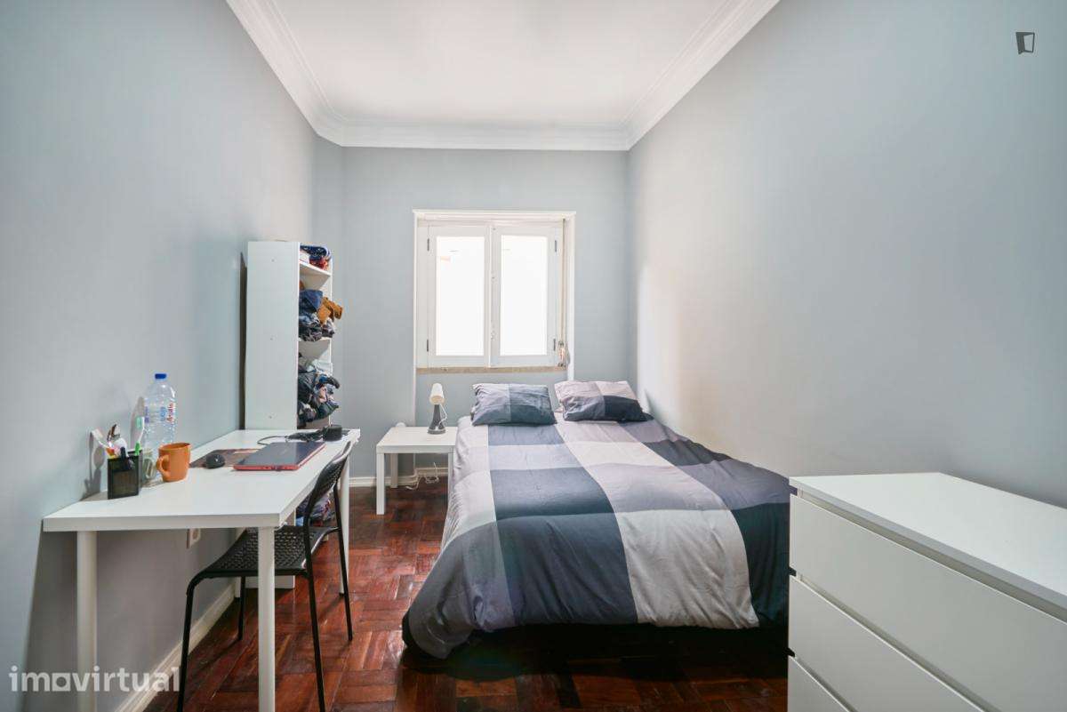 Quarto - localizado em Entrecampos Lisbon - Grande imagem: 2/30