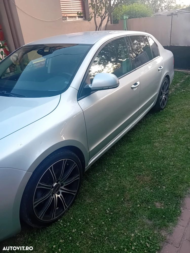 SKODA Superb 2012 — imagine 6