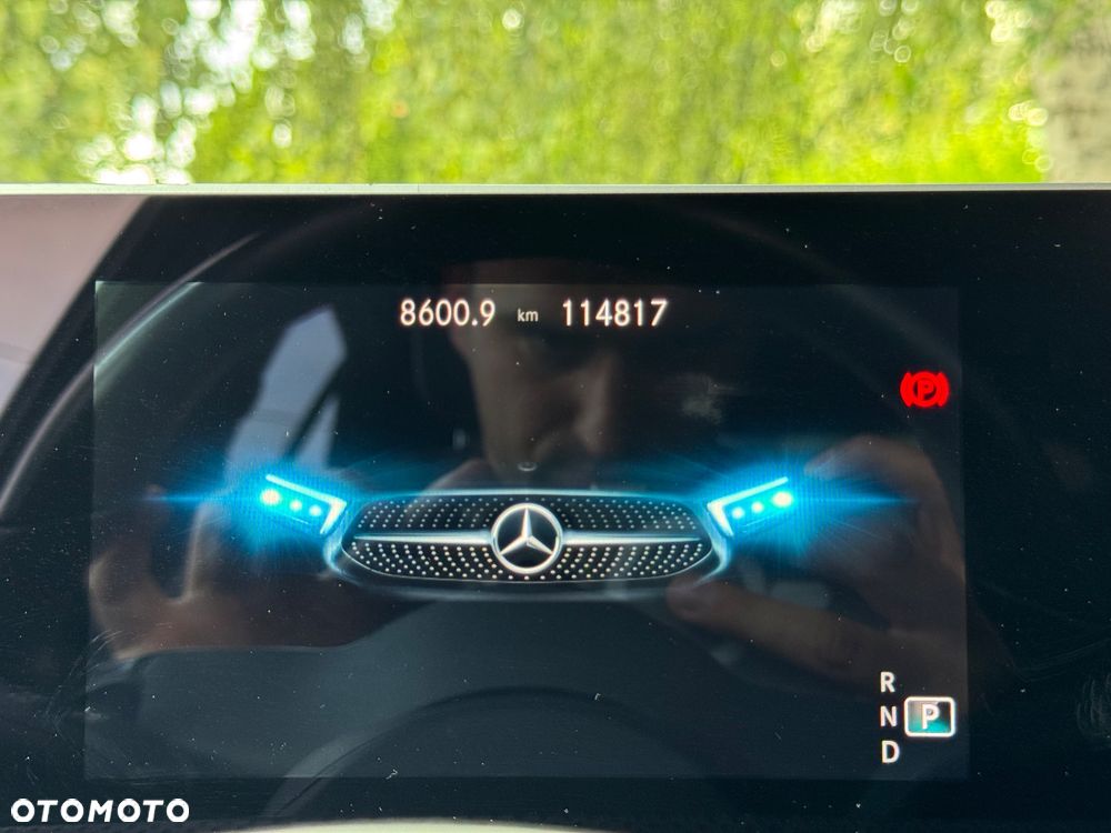 Mercedes-Benz Klasa A 180 Edycja specjalna 7G-DCT - 16