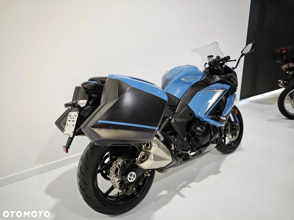Kawasaki Ninja 1000 SX - 13