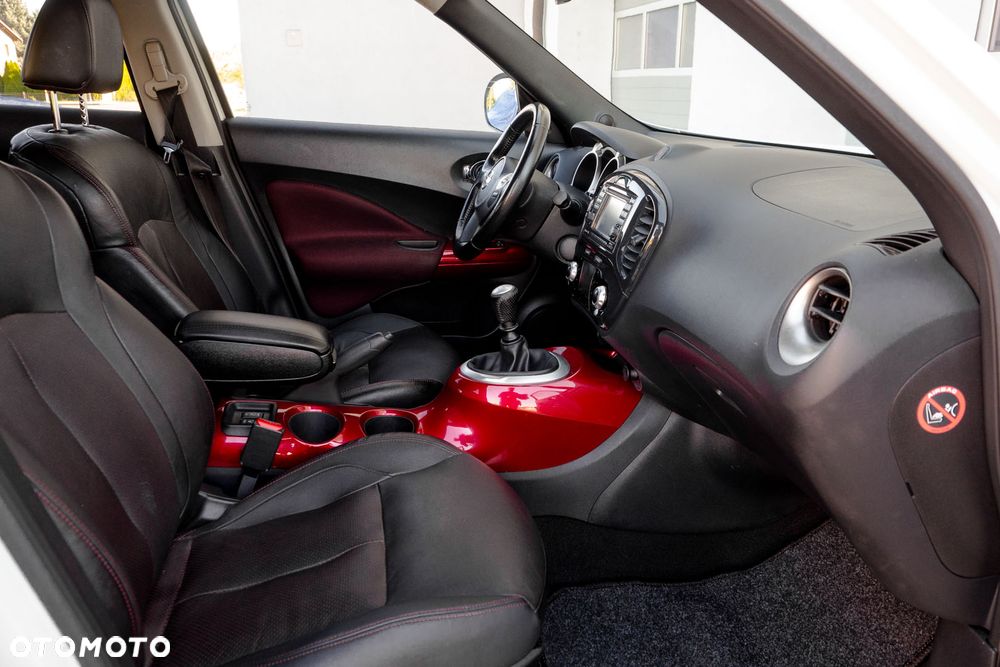 Nissan Juke 1.6 DIG-T Tekna - 30