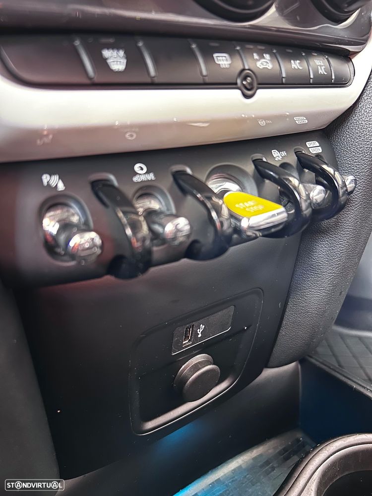MINI Countryman Cooper SE ALL4 Auto - 18