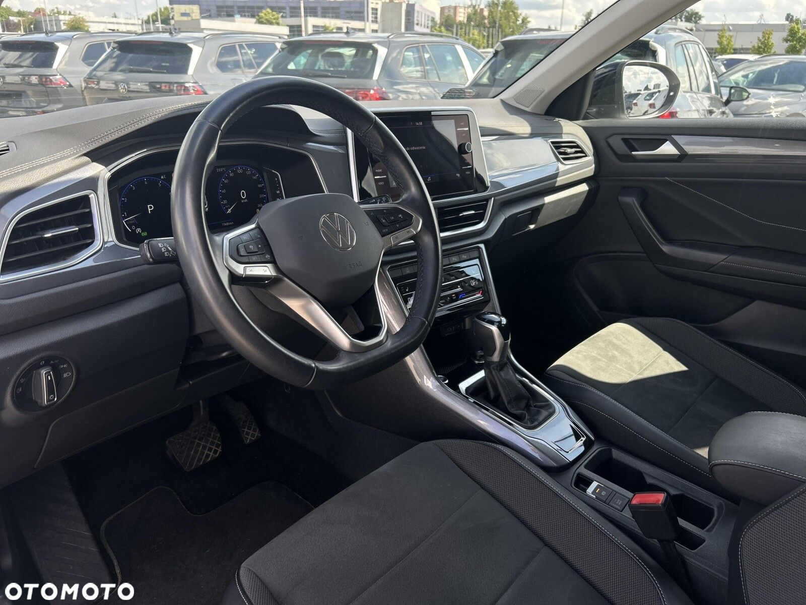 Volkswagen T-Roc 1.5 TSI Style DSG - 9