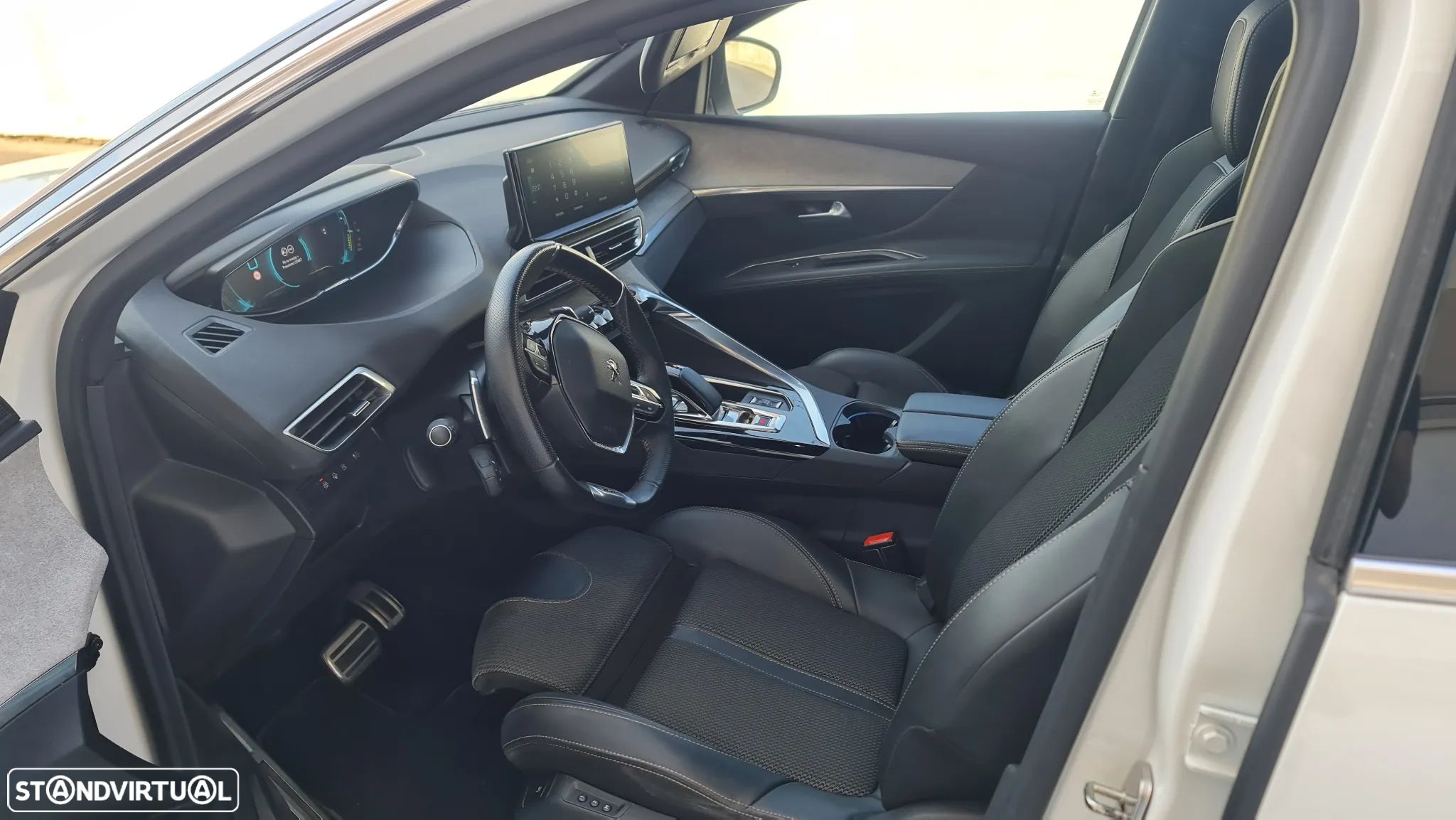 Peugeot 3008 1.6 Hybrid GT Line e-EAT8 - 1