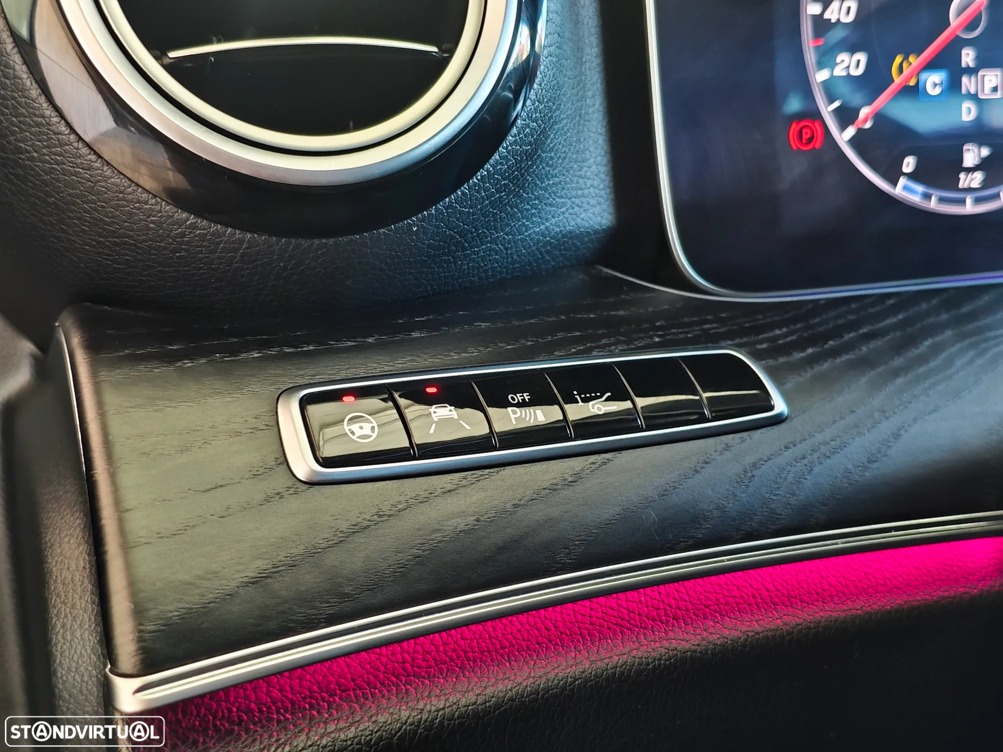Mercedes-Benz E 300 de AMG Line - 31