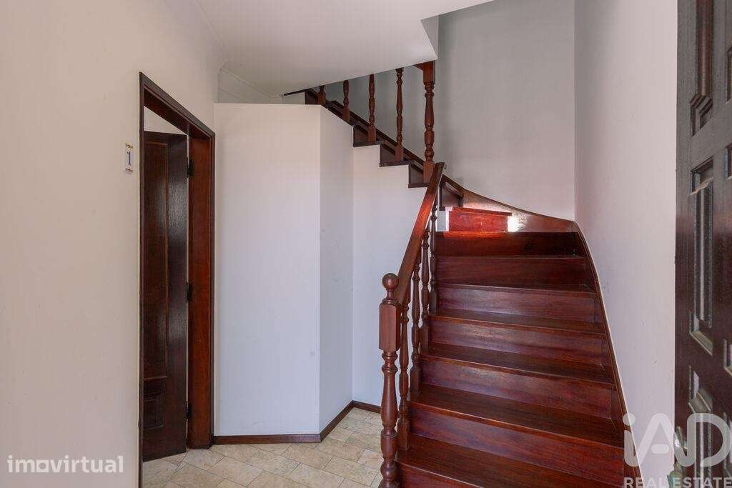 Duplex T4 em São Martinho do Porto de 124 m2 - Grande imagem: 4/19