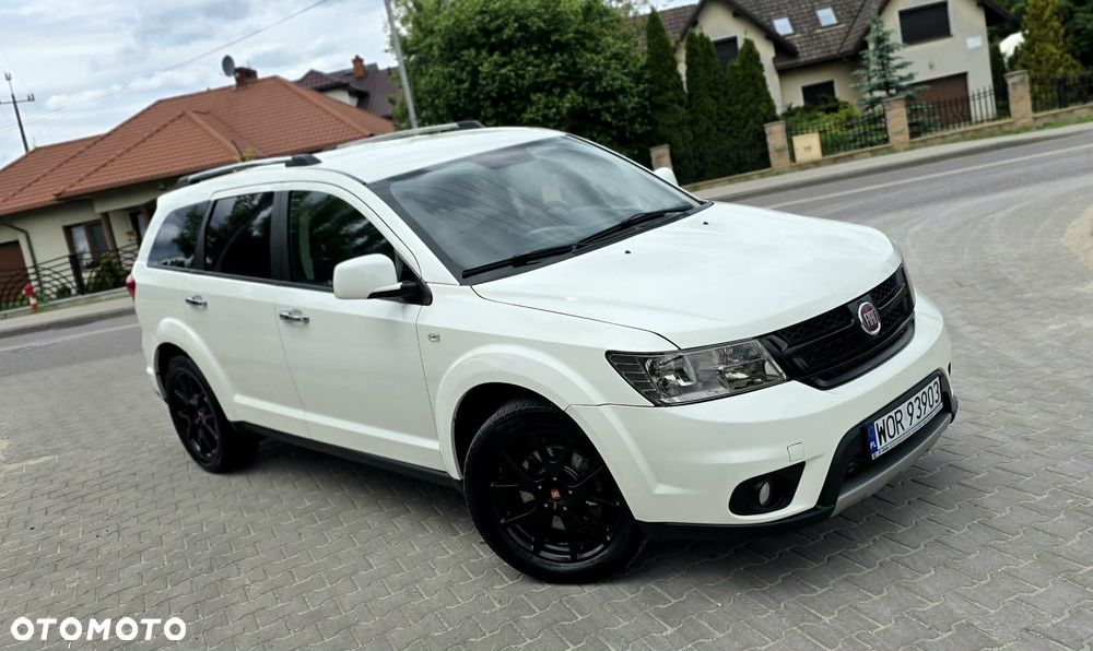 Fiat Freemont 2.0 Multijet Black Code AWD - 32
