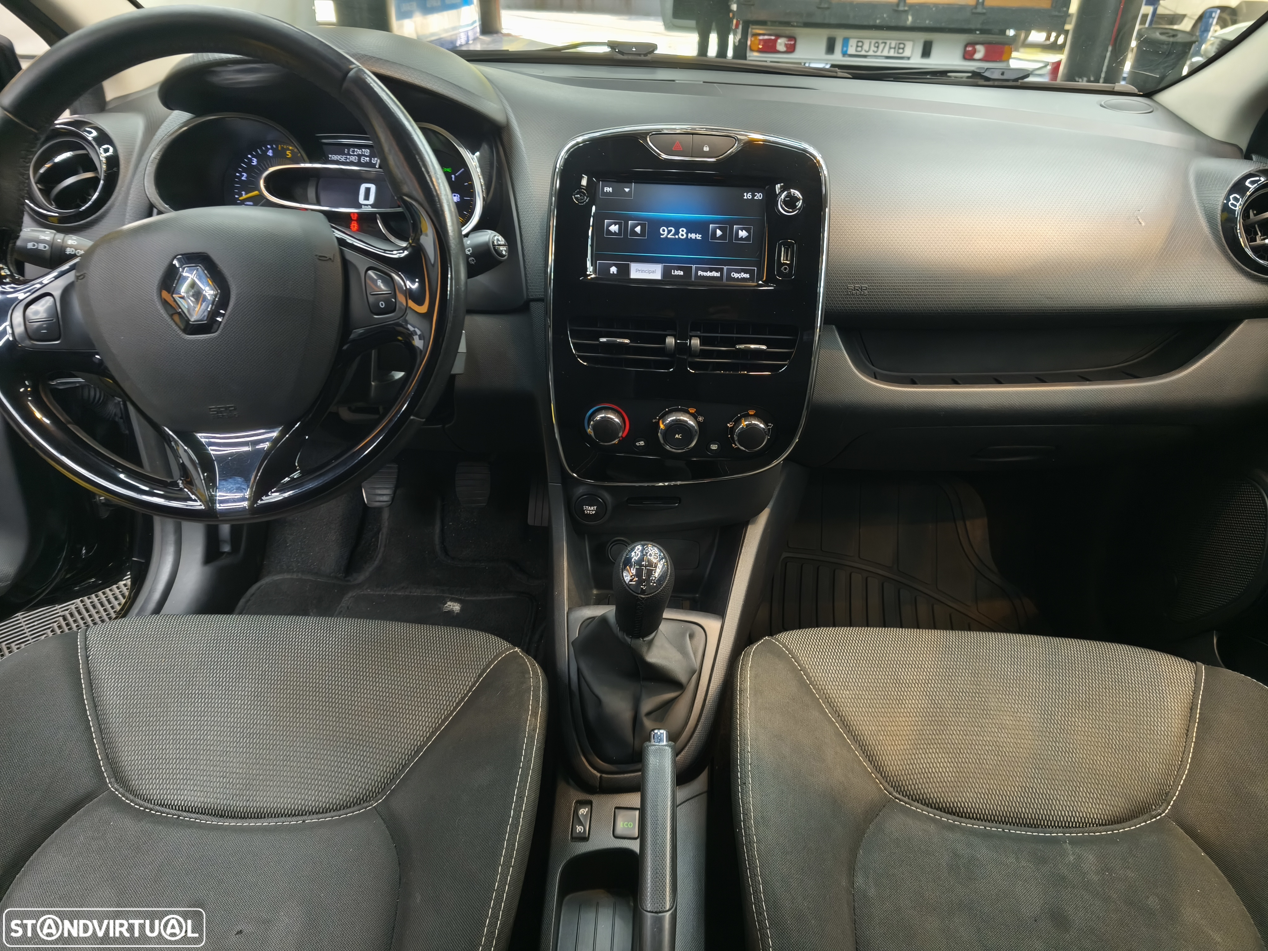 Renault Clio Sport Tourer 1.5 dCi Dynamique S - 18