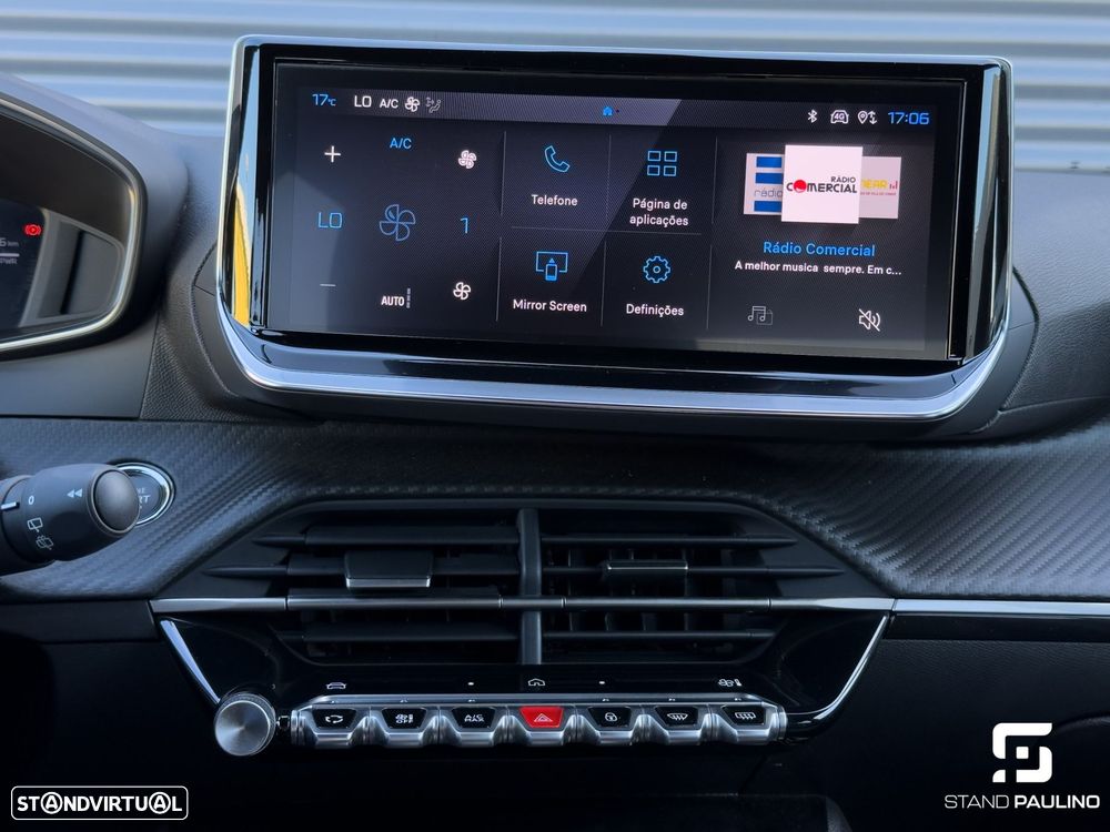Peugeot e-2008 54 kWh Allure - 24