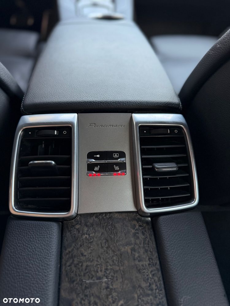 Porsche Panamera S PDK - 18
